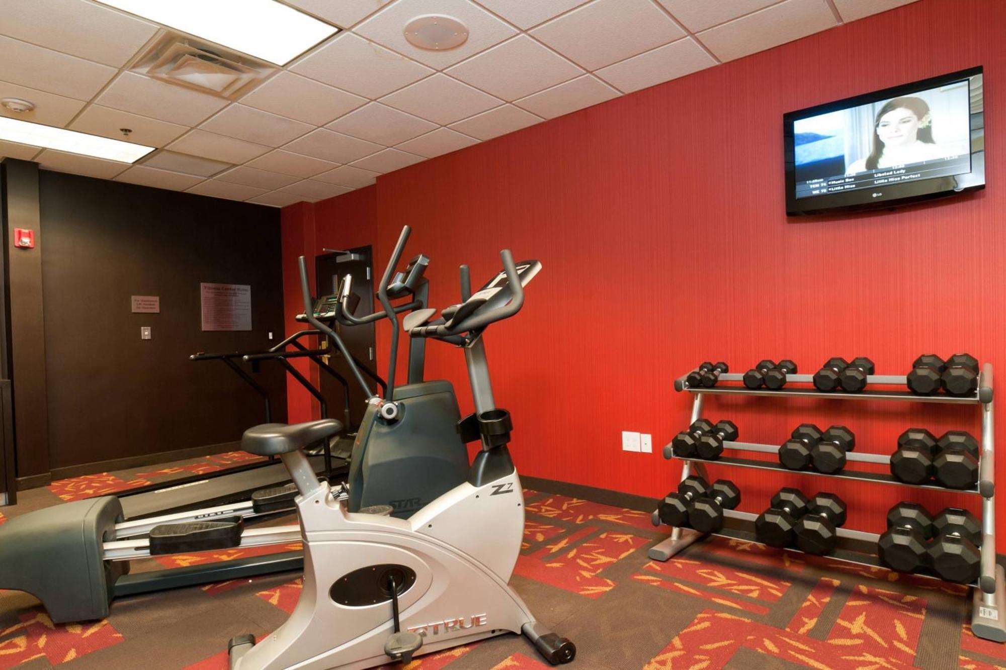 Courtyard By Marriott Charlotte Lake Norman Huntersville Exterior photo